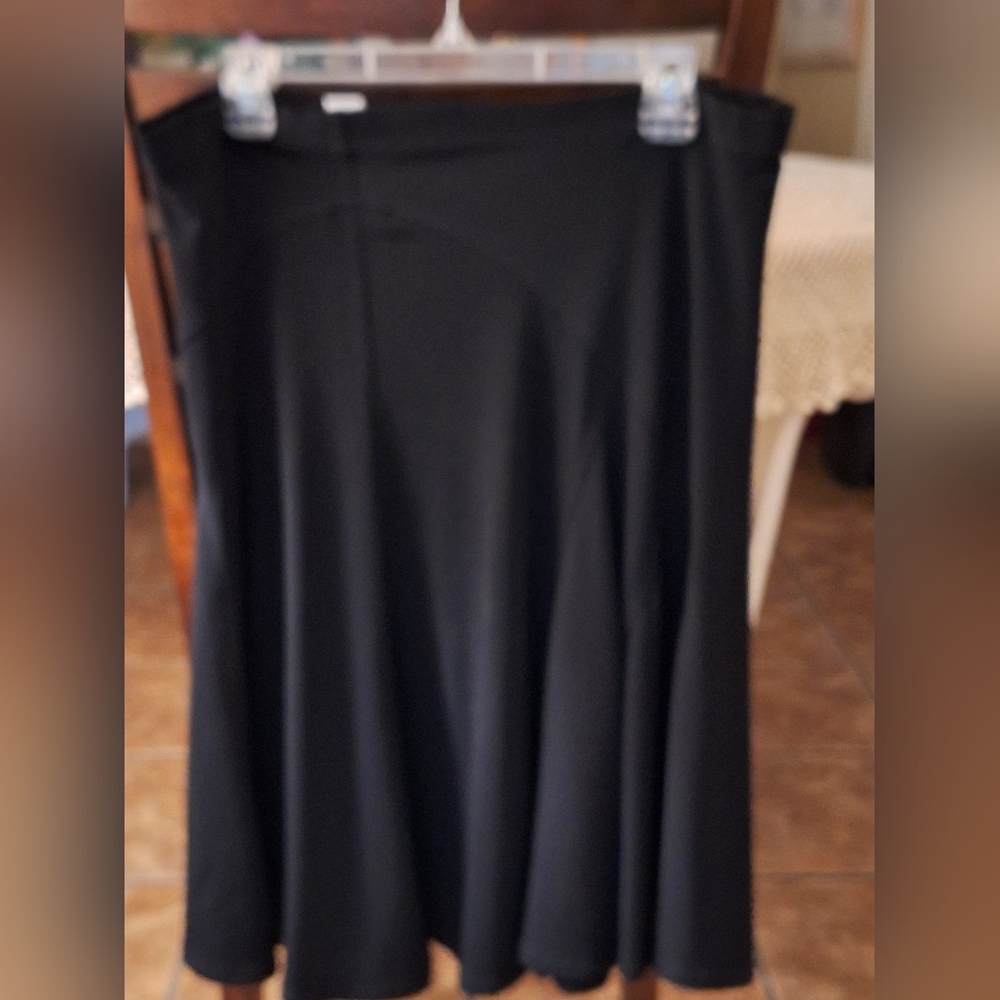 Coldwater Creek Skirt SzPS Fit & Flare Circle Poly/Spandex Black Elastic Waist